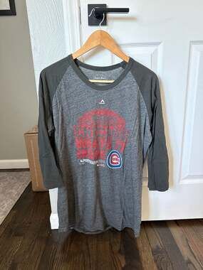 Majestic Threads Chicago Cubs 2015 Postseason 'Chicago Wants It More' Raglan 3/4